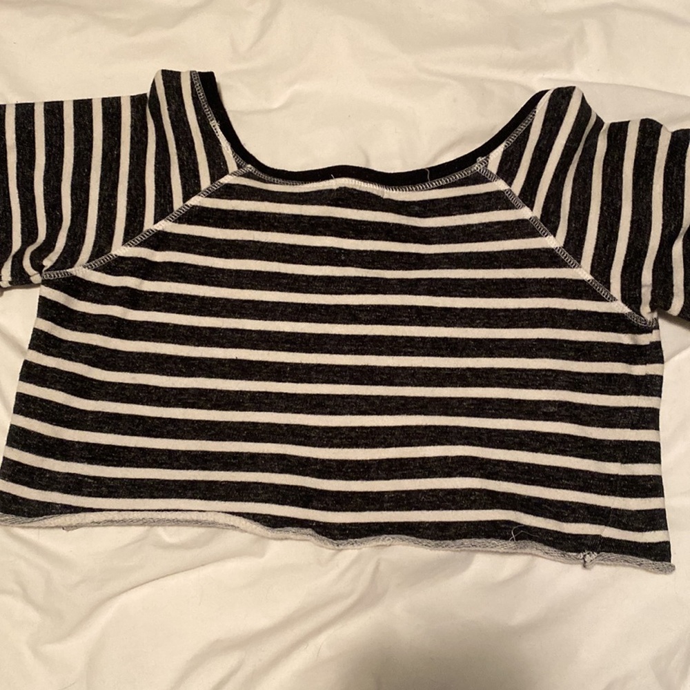 T-shirt - Picture 2 of 4